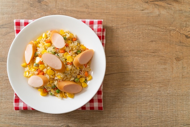 Fried rice with sausage and mixed vegetable