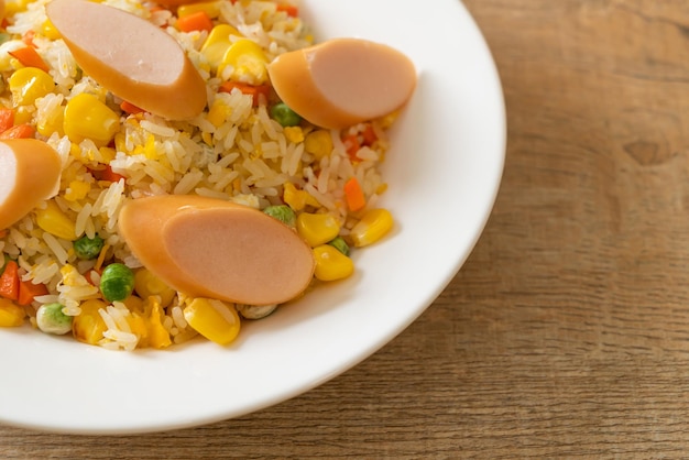 Fried rice with sausage and mixed vegetable