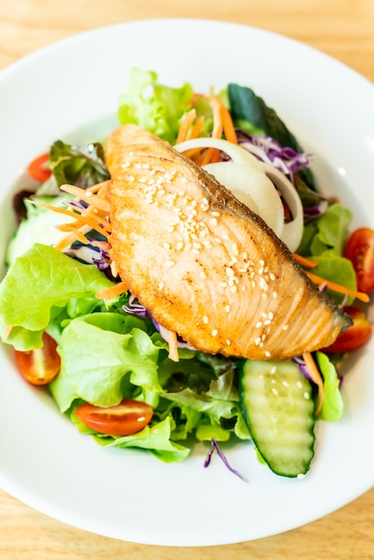 fried salmon salad