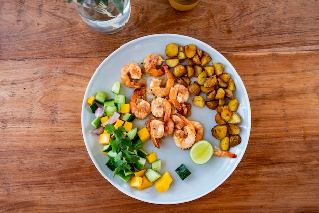 Fried shrimp set meal on a plate