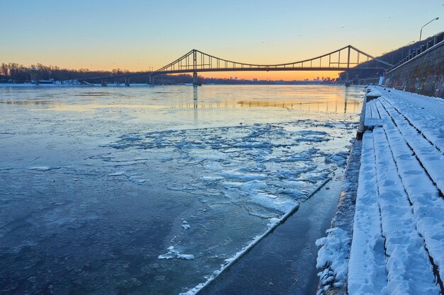 Front view of a bridge