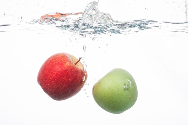 Photo fruit in water