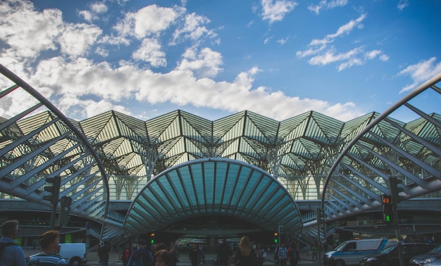 Gare do oriente against sky