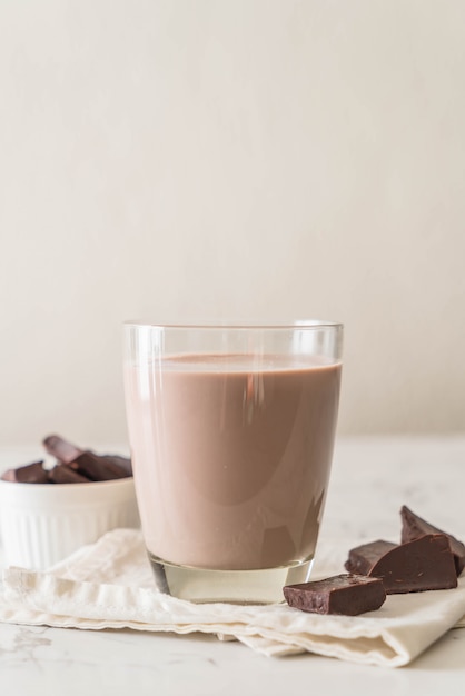 glass of chocolate milk 