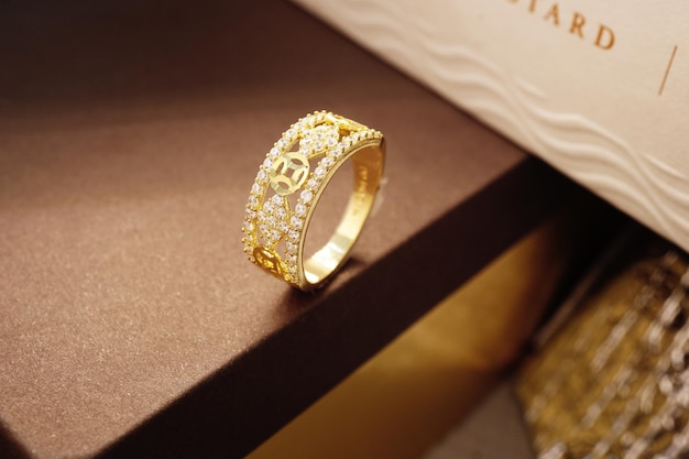 Gold ring with diamonds