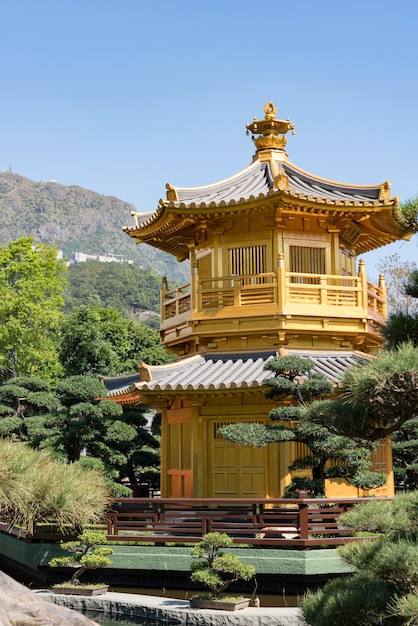 Golden pavilion at Chi Lin Nunnery