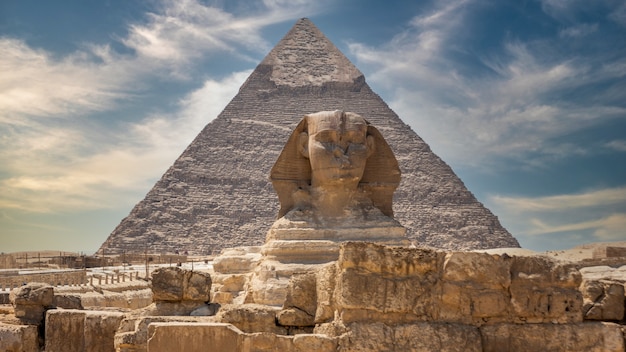 The Great Sphinx and the Piramids, famous Wonder of the World, Giza, Egypt