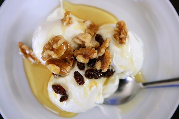 Greek yogurt dessert with honey and walnuts