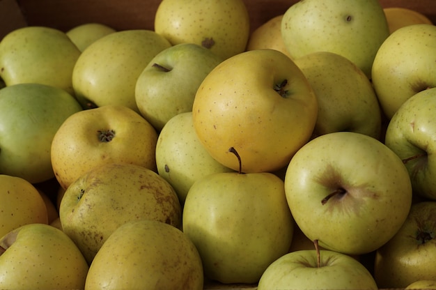  green apples in the fruit store, apples fruit in the market