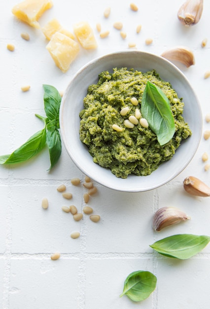 Green basil pesto