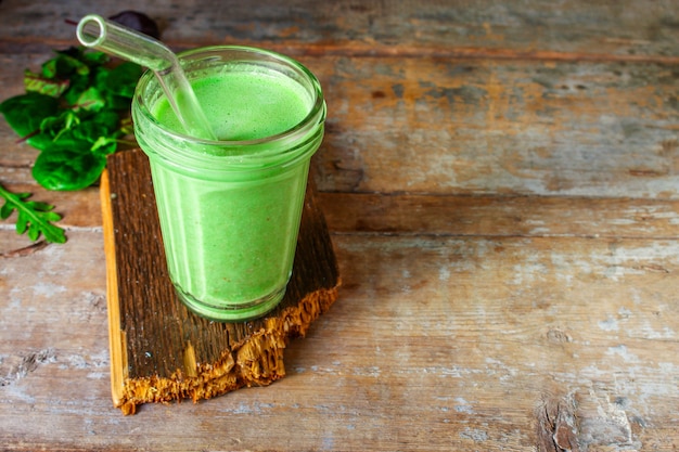 green smoothie cocktail antioxidant diet