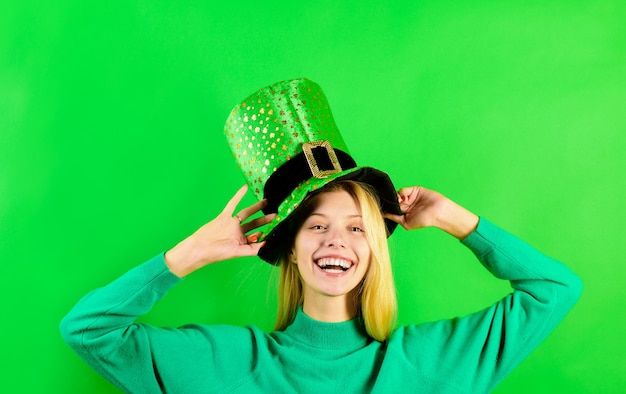 Green top hat blonde girl in in green top hat leprechaun green leprechaun green hat with clover