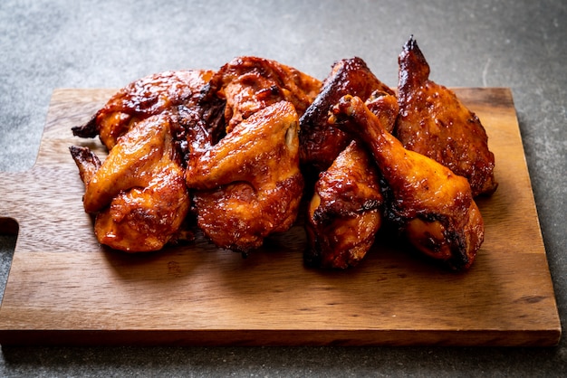 grilled and barbecue chicken