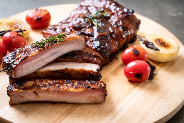 grilled barbecue pork ribs