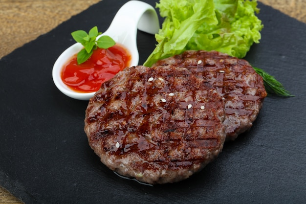 Grilled burger cutlet