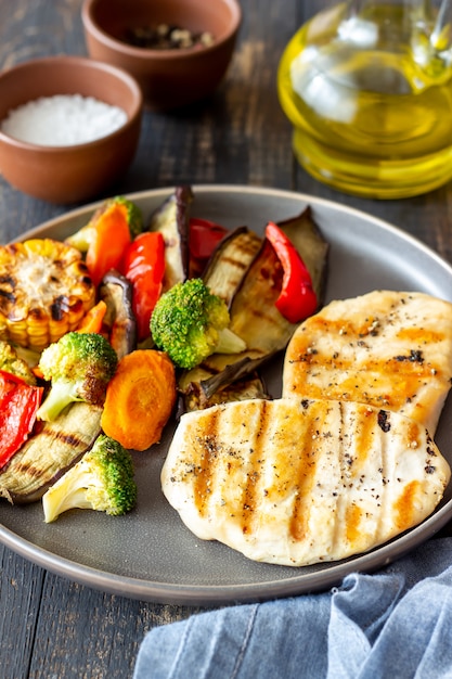 Grilled chicken with grilled vegetables