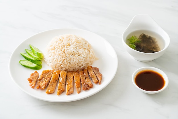 Grilled Chicken with Steamed Rice