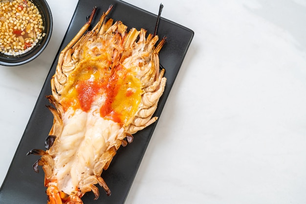 Grilled Fresh Giant River Prawn with Spicy Seafood Dipping Sauce