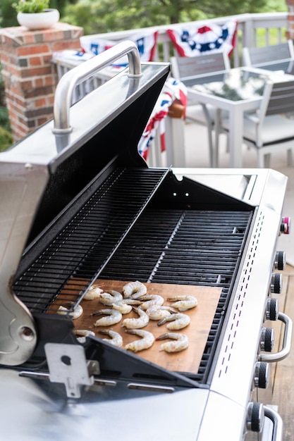 Grilling shrimp