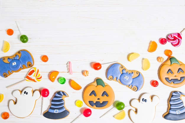 Halloween cookies between sweeties