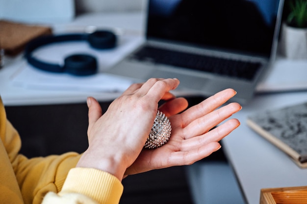 Hand massage acupuncture su jok ball for hands and fingers sujok su jok sujok traditional chinese