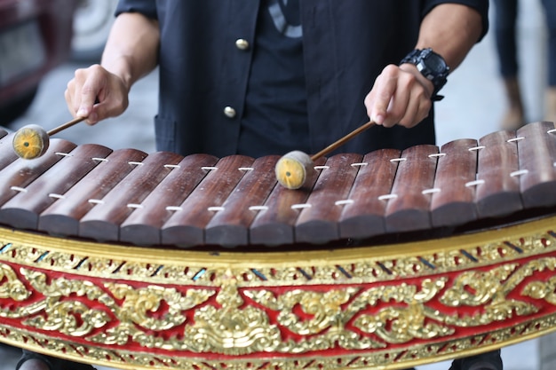 Hand play Thailand wood Alto xylophone