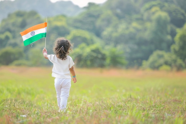 Photo happy independence day of india celebration on august 15 with indian national flag