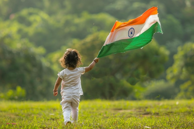 Photo happy independence day of india celebration on august 15 with indian national flag