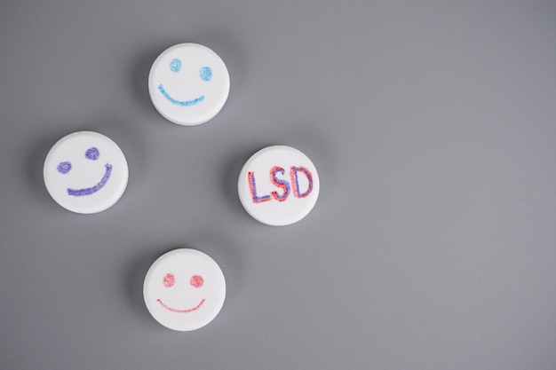 Happy smile lsd pills tablet to treat depression