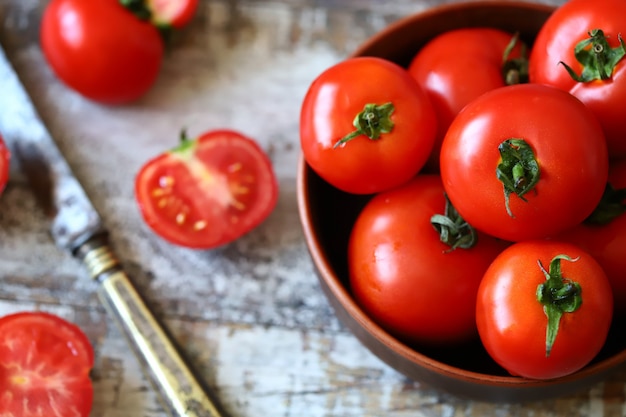 Harvest the tomato