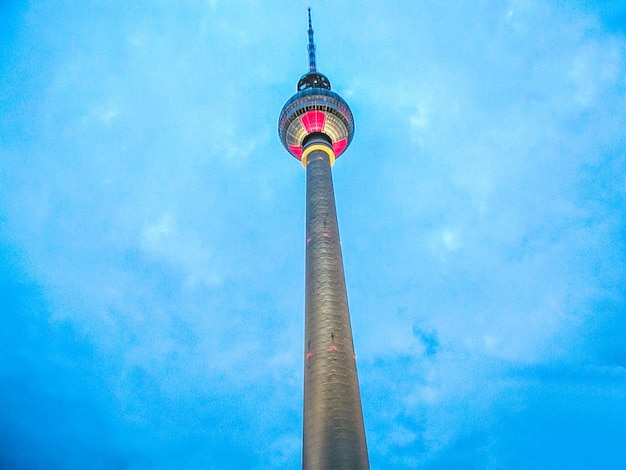 Photo hdr east berlin television tower in alexanderplatz