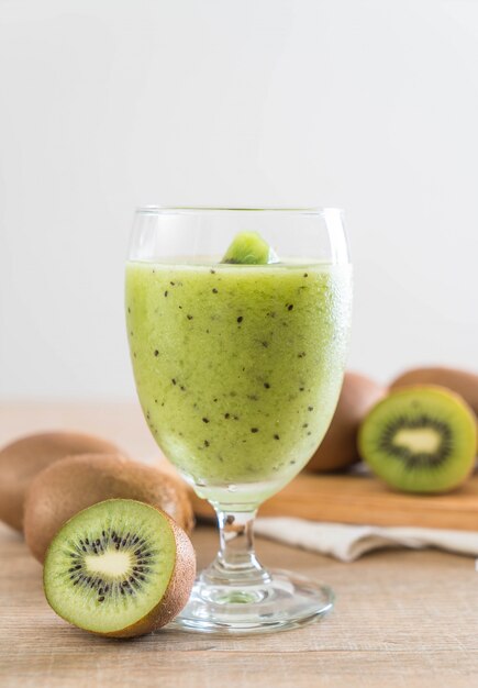 Healthy fresh kiwi smoothie in glass