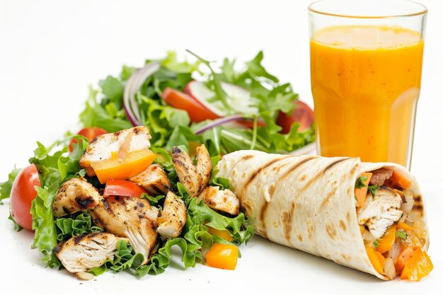 Photo healthy grilled chicken wrap and side salad with a fresh smoothie