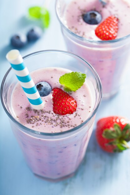 Healthy strawberry and blueberry smoothie with chia seed