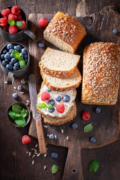 Healthy and sweet bread with berries and cottage cheese