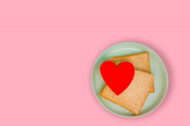 Hearts and toasts in breakfast time