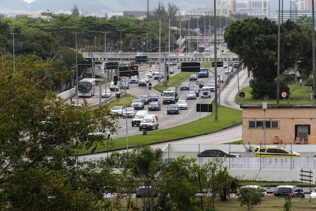 Heavy traffic on Avenida Ayrton Senna in the Barra da Tijuca neighborhood in the west side of the city of Rio de Janeiro Cloudy day Rio de Janeiro Brazil August 2022