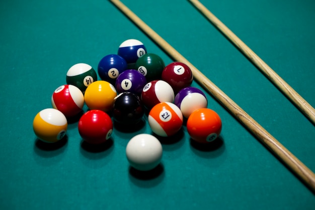 High angle arrangement with balls on pool table