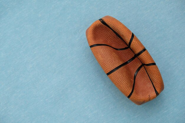 Photo high angle view of basketball hoop against blue background