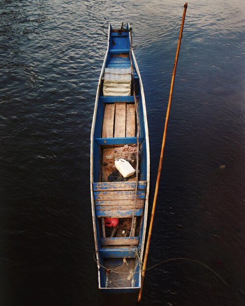 Photo high angle view of boat on river