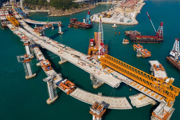 Photo high angle view of commercial dock by sea