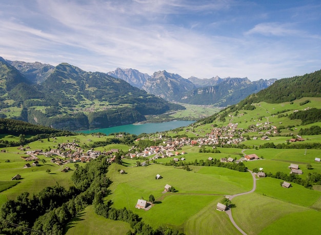 Photo high angle view of an idyllic village