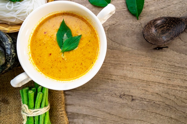 Photo high angle view of soup on table