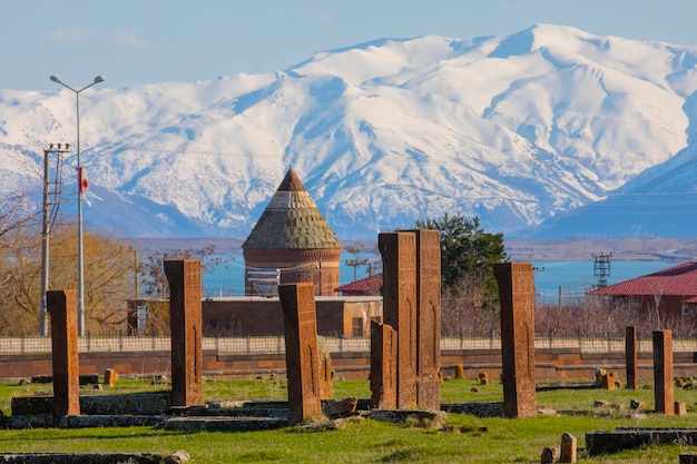 The history of Ahlat Selcuk Cemetery dates back 1000 years