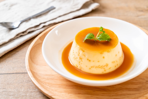 homemade caramel custard pudding