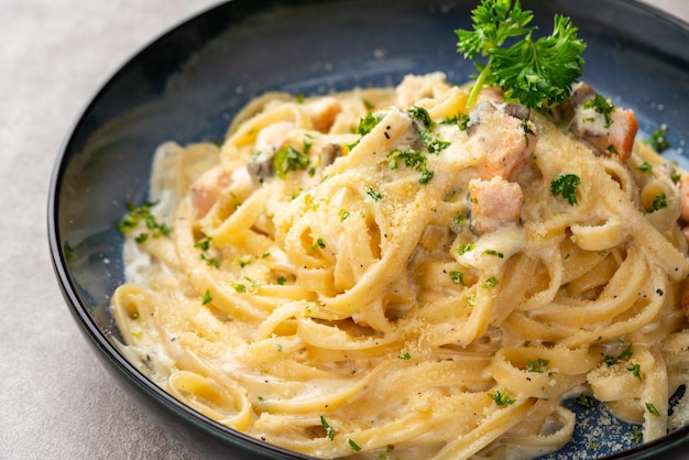 homemade fettuccine pasta with white cream sauce