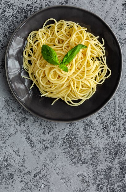 Homemade Spaghetti with tomato and basil sauce