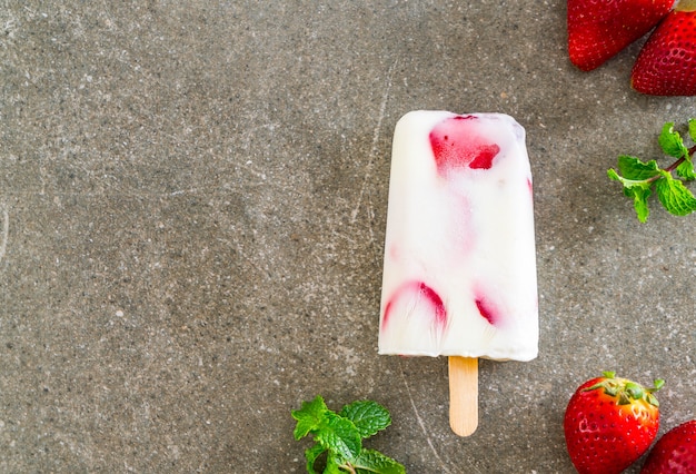 homemade strawberry yogurt ice-cream