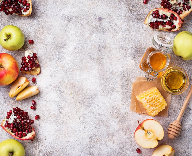 Honey, apple and pomegranate for Rosh Hashana