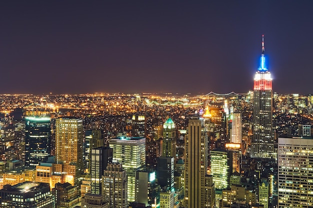 Photo horizontal shot of new york city from above at night